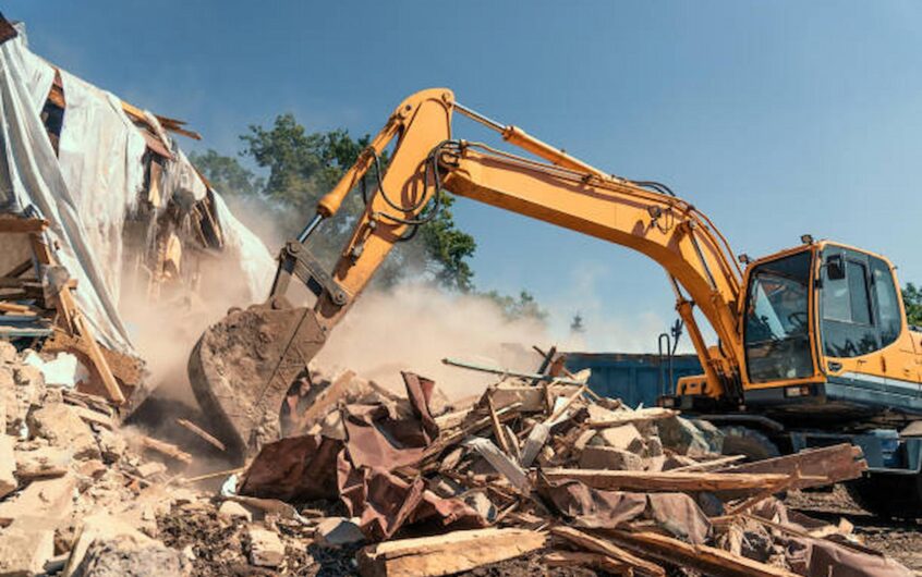Reasons To Hire Only The Experts For Demolitions Services