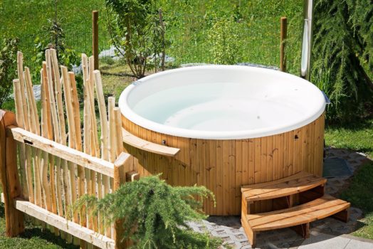 Health Benefits By Usage Of Hot Tubs Bath